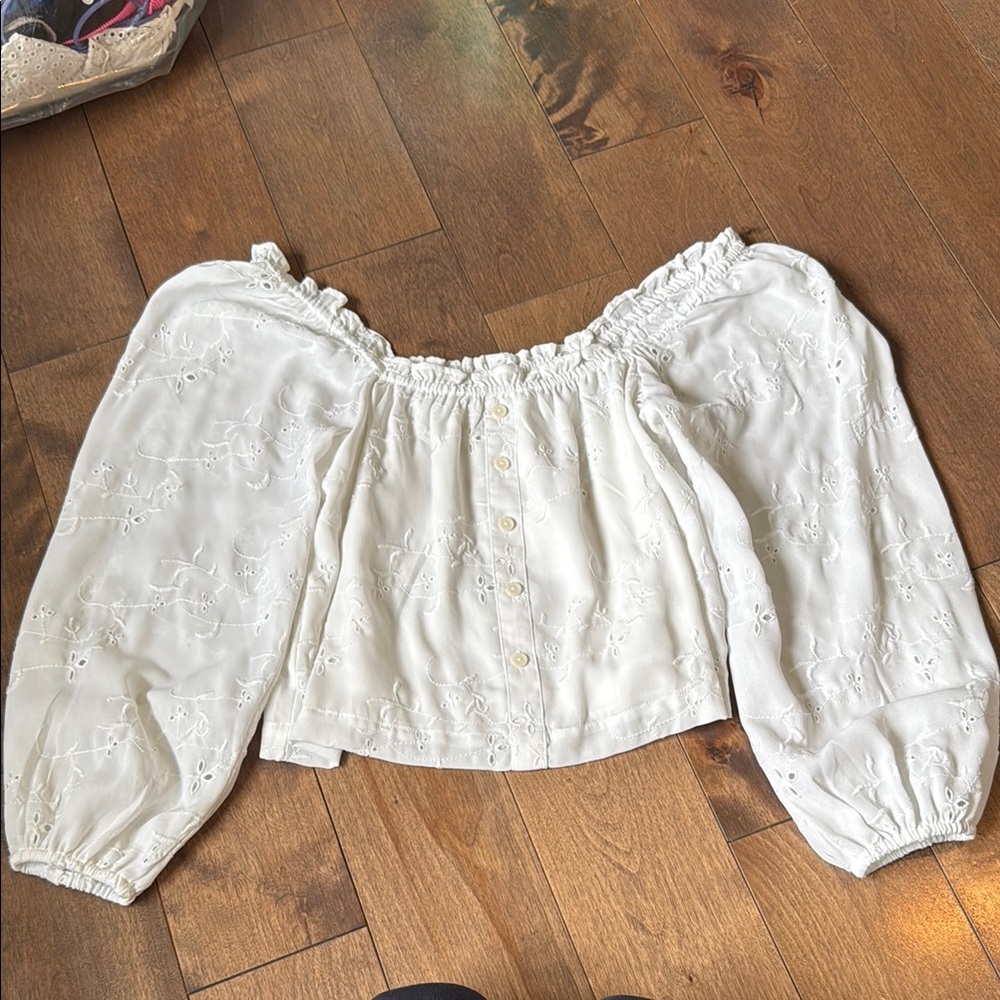 American Eagle Outfitters Cream Puff Sleeve Blouse